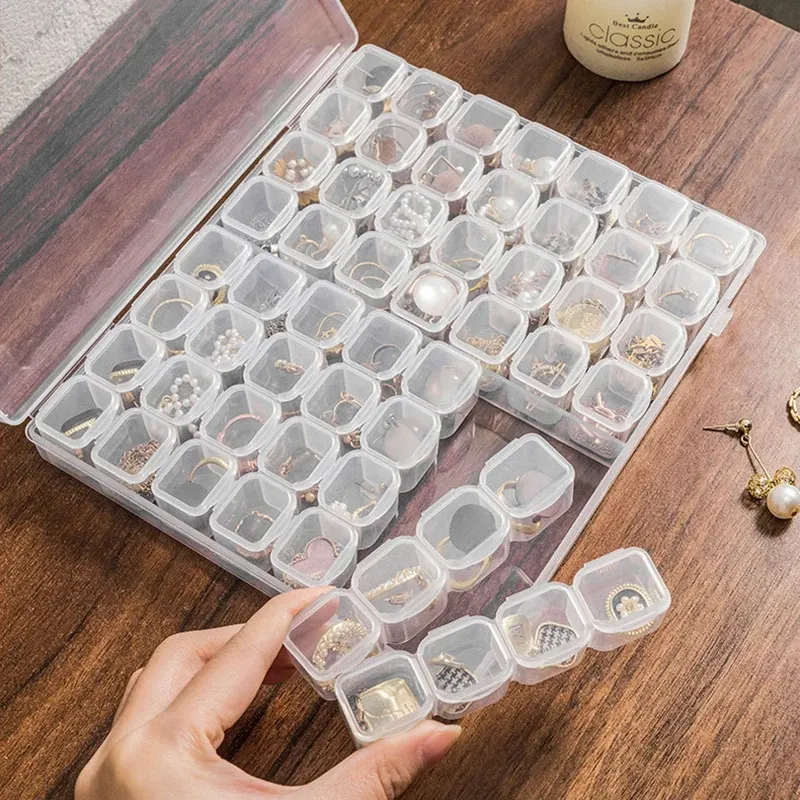 Boîte de rangement plastique 28 à 56 compartiments pour accessoires