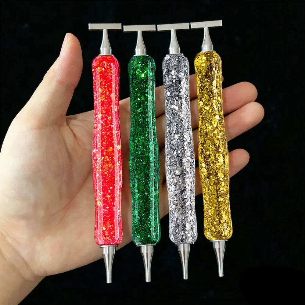 Stylo broderie diamant pose de points colorés